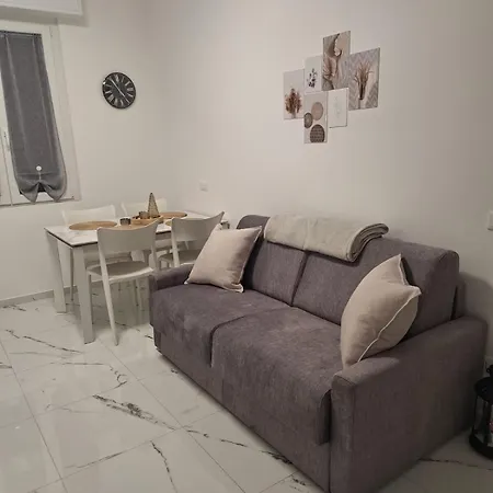 Delizioso Bilocale Paolo * Alassio